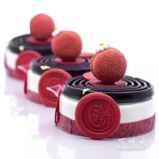 女生高中畢業(yè)學(xué)西點技術(shù)好嗎？